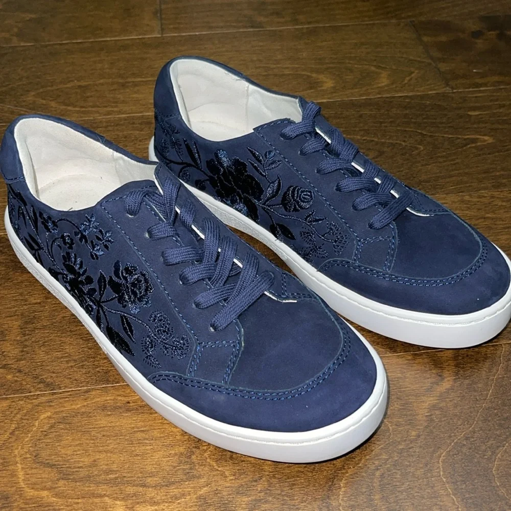 Johnny Was “Bianca” Sneaker - Picture 1 of 7